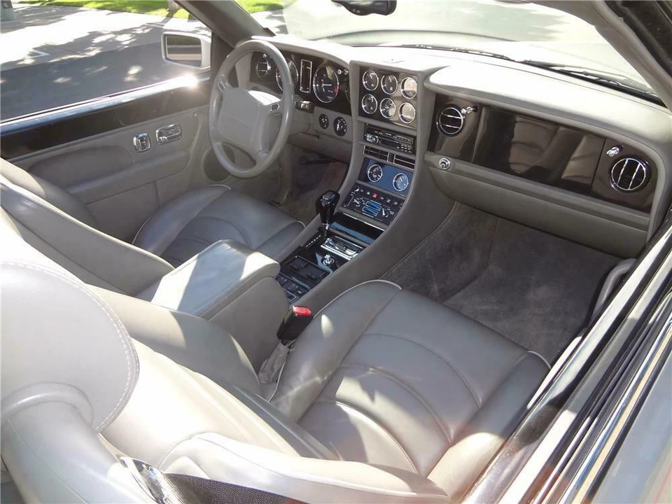 2001 Bentley Azure 1st Gen - Image 2 of 3