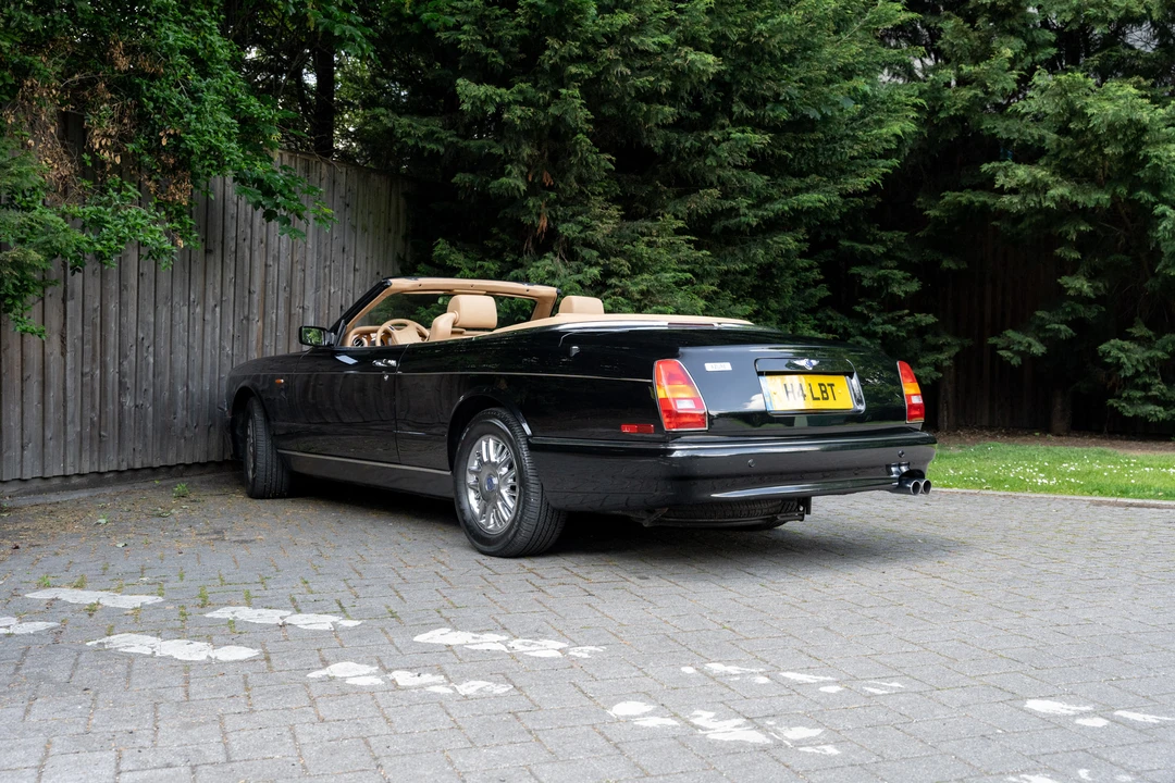 2001 Bentley Azure 1st Gen - Image 9 of 31