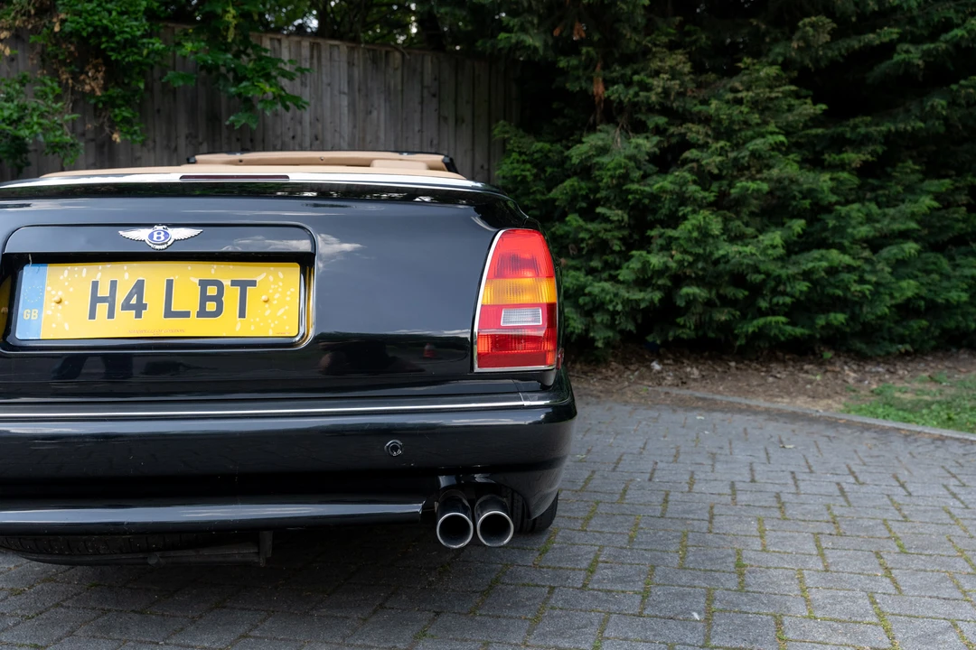 2001 Bentley Azure 1st Gen - Image 25 of 31