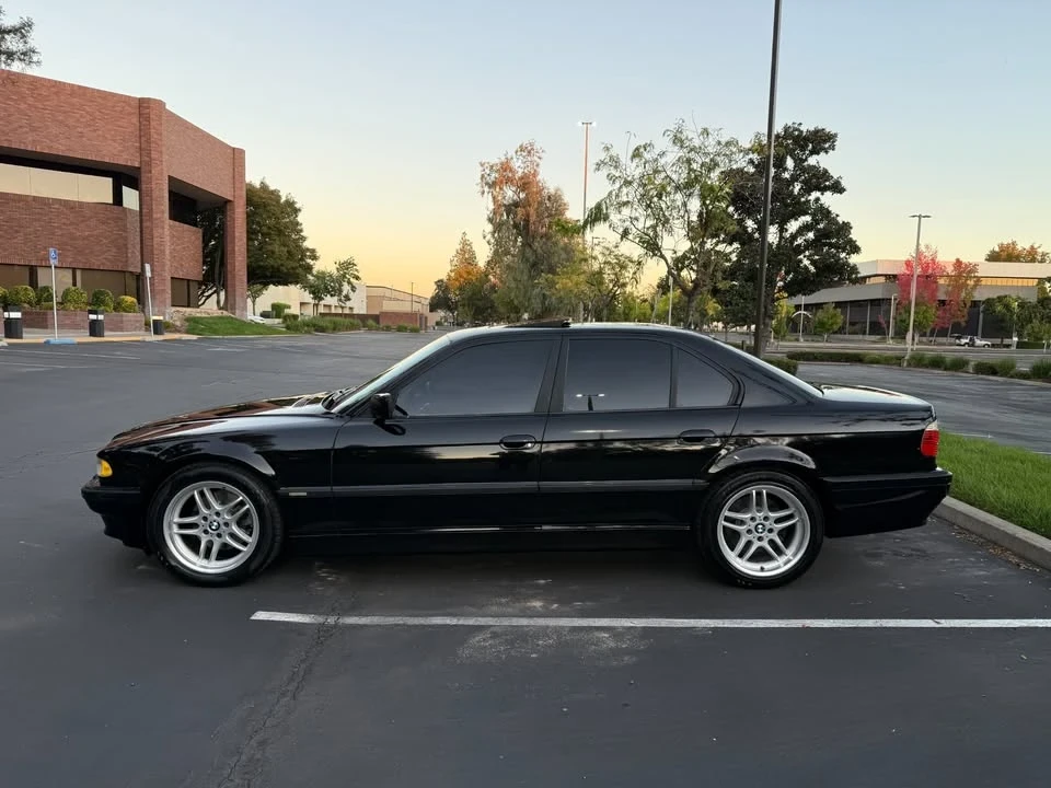 2001 BMW E38 7 Series - Image 2 of 20