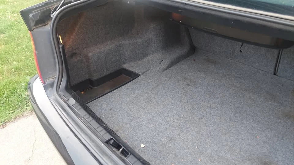 2001 BMW E46 330i & 330Ci - Image 12 of 17