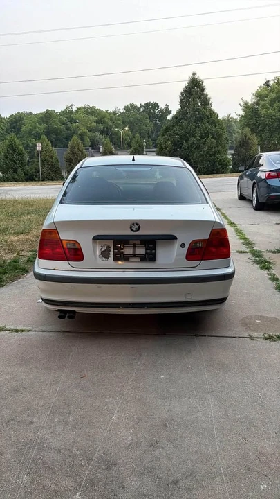 2001 BMW E46 3 Series - Image 2 of 15