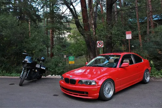 2001 BMW 3 Series 325Ci Coupe