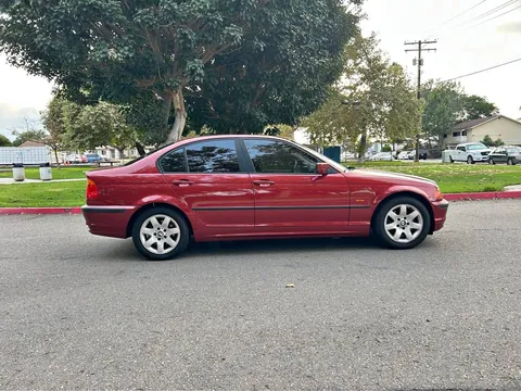 2001 BMW 3 Series 325i Sedan