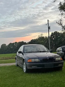 2001 BMW 3 Series 325i Sedan 4D