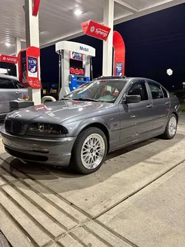 2001 BMW 3 Series 325i Sedan 4D