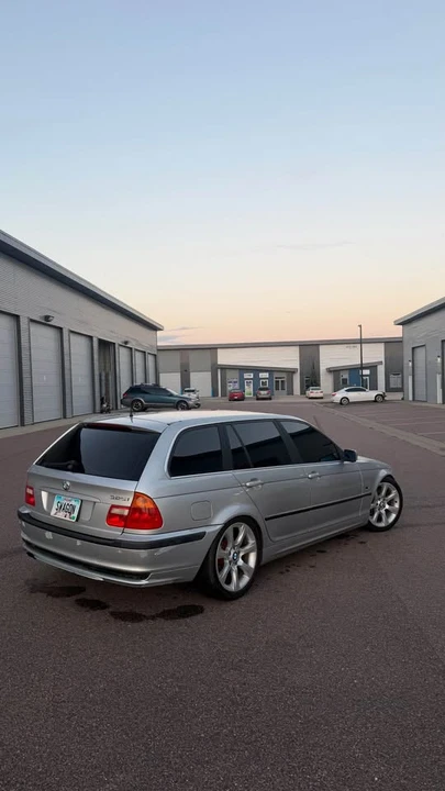 2001 BMW E46 3 Series - Image 2 of 17