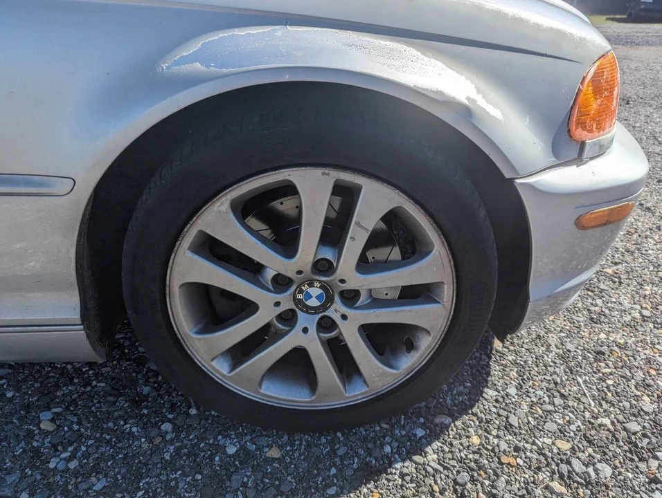 2001 BMW E46 330i & 330Ci - Image 9 of 21