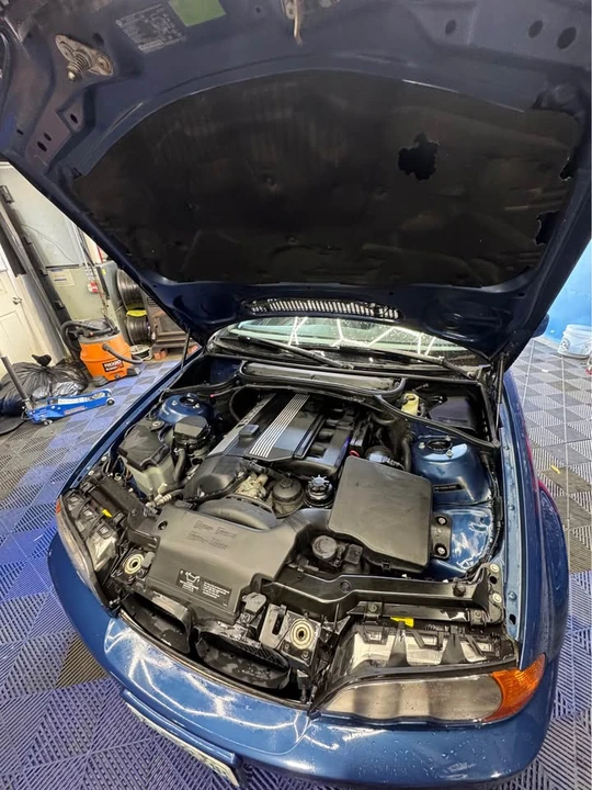 2001 BMW E46 330i & 330Ci - Image 10 of 14