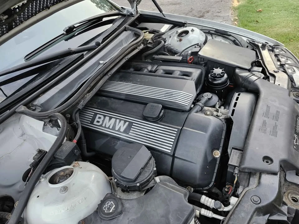 2001 BMW E46 330i & 330Ci - Image 7 of 7
