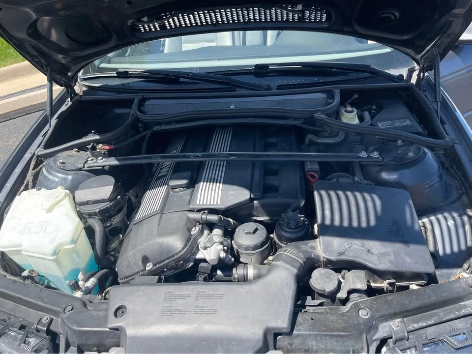 2001 BMW E46 330i & 330Ci - Image 15 of 17