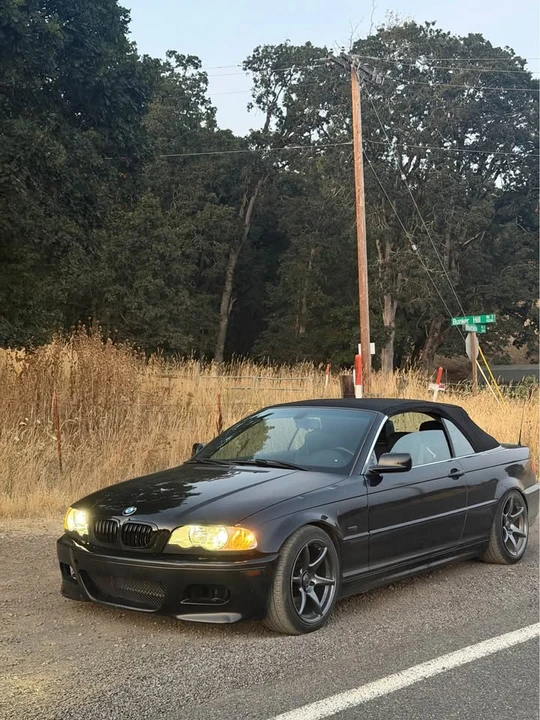 2001 BMW E46 330i & 330Ci - Image 2 of 7