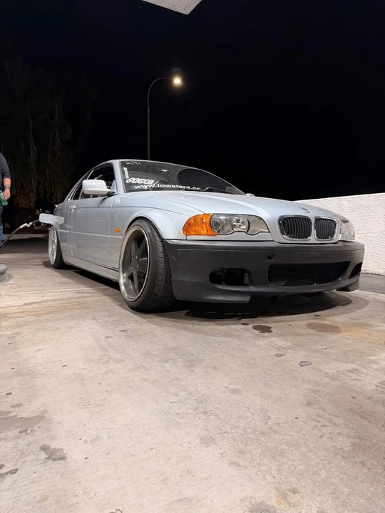 2001 BMW E46 330i & 330Ci - Image 2 of 5
