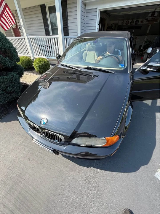 2001 BMW E46 330i & 330Ci - Image 3 of 4