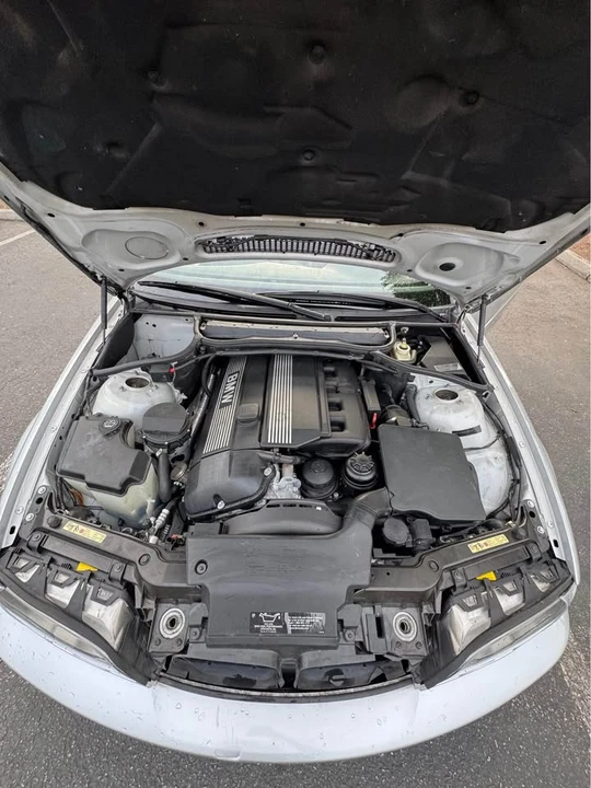2001 BMW E46 330i & 330Ci - Image 10 of 11