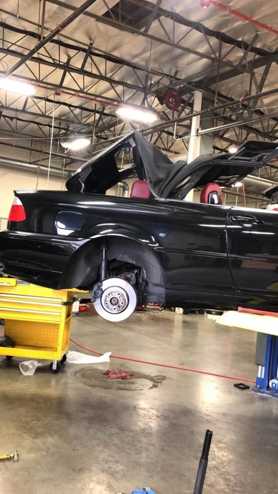 2001 BMW E46 330i & 330Ci - Image 9 of 9