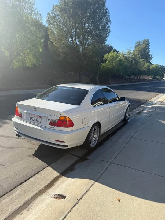 2001 BMW E46 330i & 330Ci - Image 3 of 13