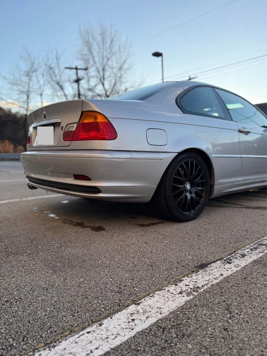 2001 BMW E46 330i & 330Ci - Image 2 of 19