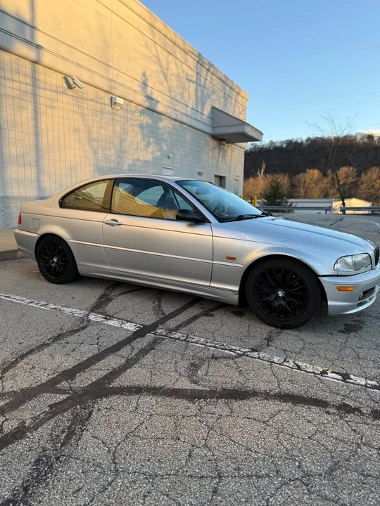 2001 BMW E46 330i & 330Ci - Image 3 of 19