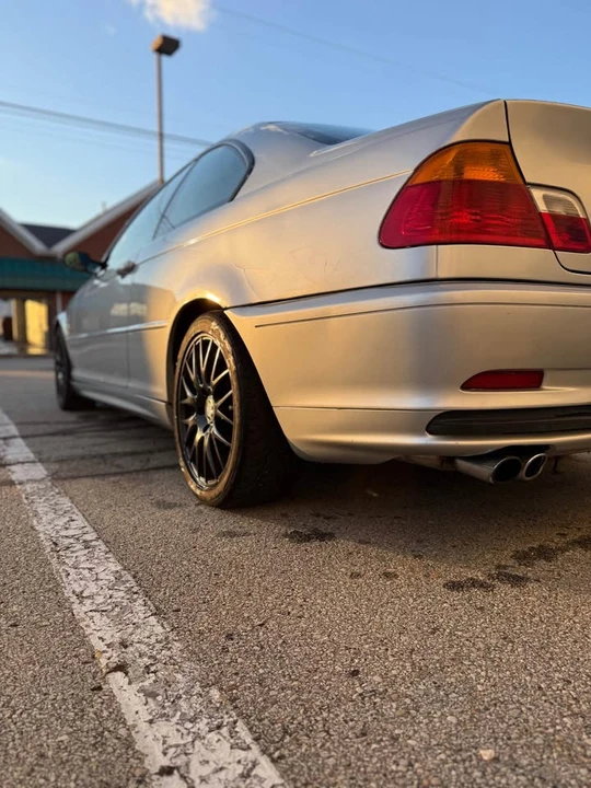 2001 BMW E46 330i & 330Ci - Image 8 of 19