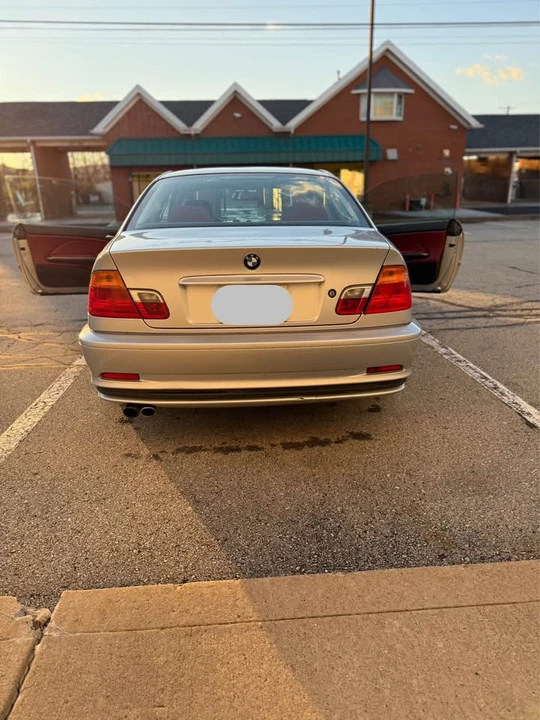 2001 BMW E46 330i & 330Ci - Image 9 of 19