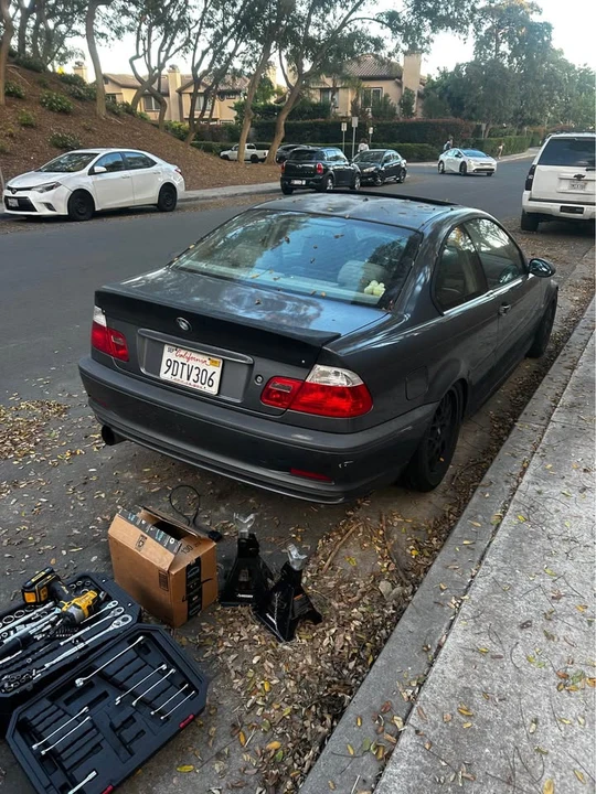 2001 BMW E46 330i & 330Ci - Image 3 of 3