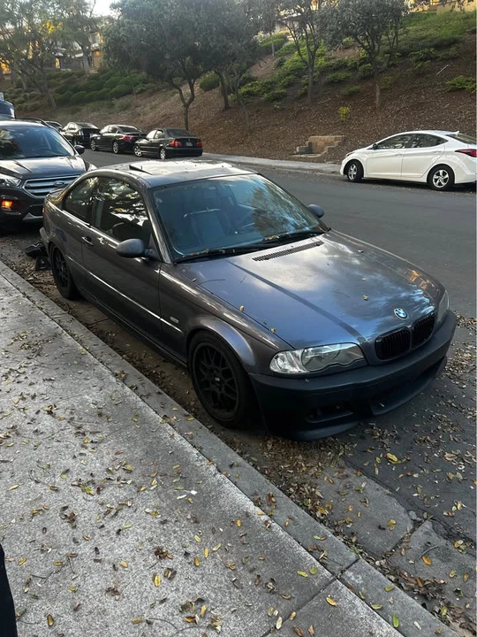 2001 BMW E46 330i & 330Ci - Image 2 of 3
