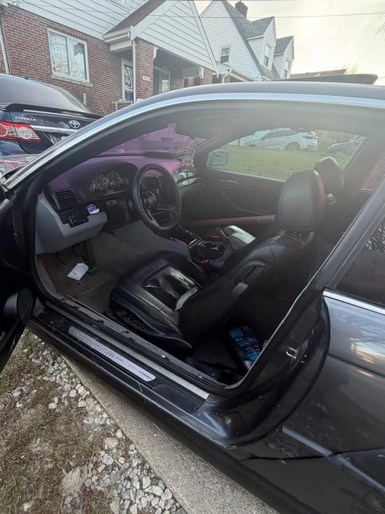 2001 BMW E46 330i & 330Ci - Image 3 of 5