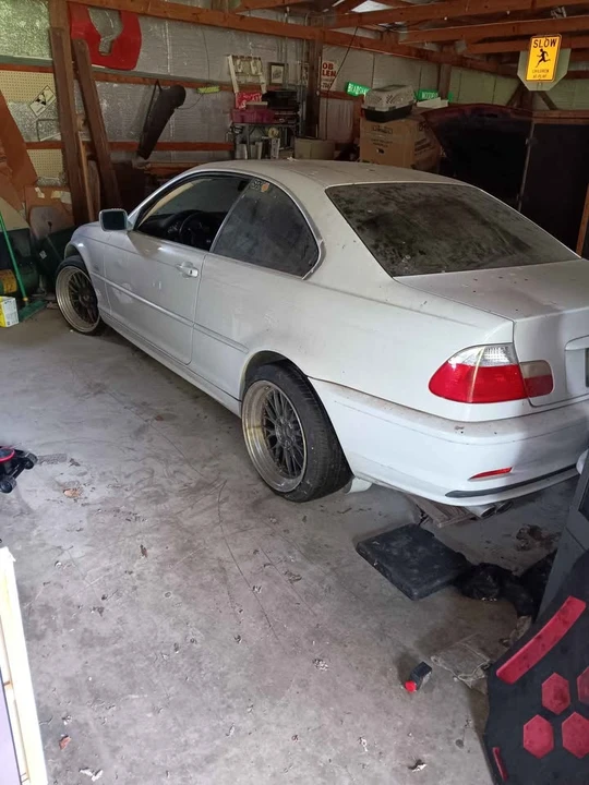 2001 BMW E46 330i & 330Ci - Image 2 of 5