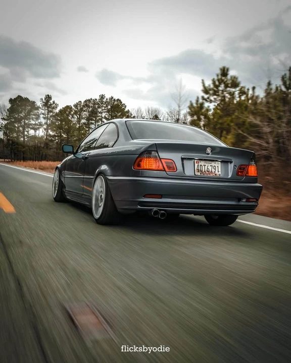 2001 BMW E46 330i & 330Ci - Image 2 of 15