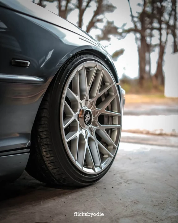 2001 BMW E46 330i & 330Ci - Image 9 of 15