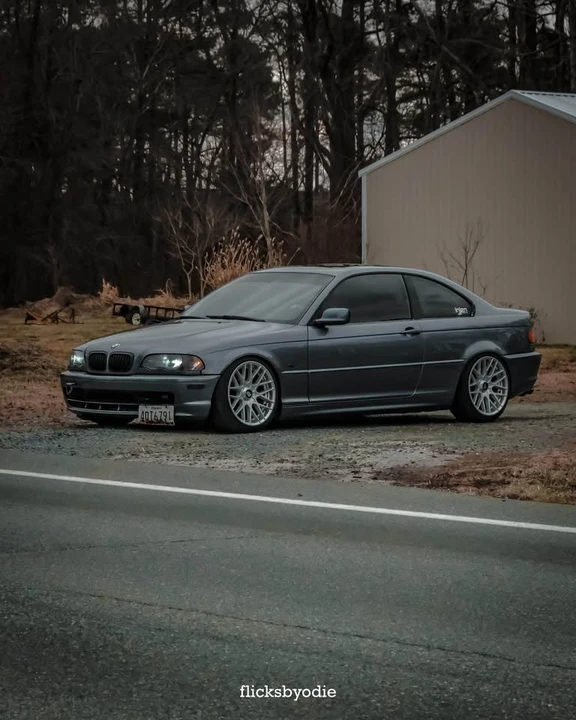 2001 BMW E46 330i & 330Ci - Image 8 of 15