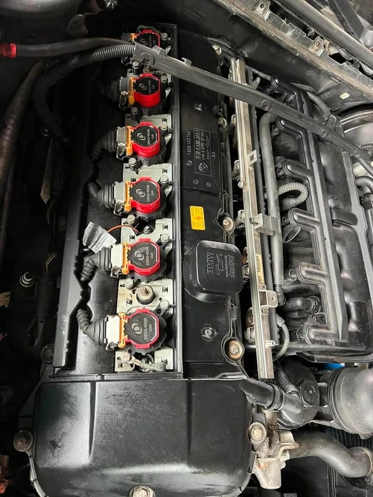 2001 BMW E46 330i & 330Ci - Image 10 of 13