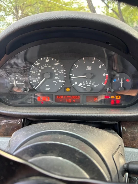 2001 BMW E46 330i & 330Ci - Image 5 of 10