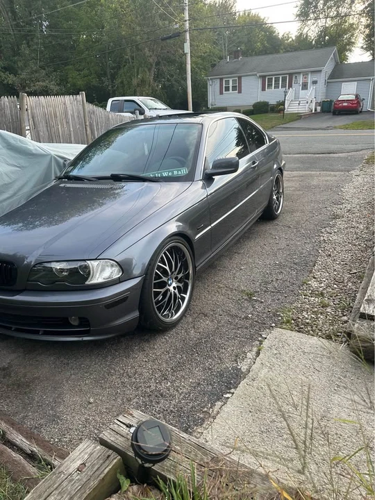2001 BMW E46 330i & 330Ci - Image 2 of 10