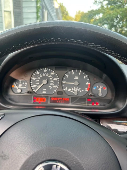 2001 BMW E46 330i & 330Ci - Image 6 of 10