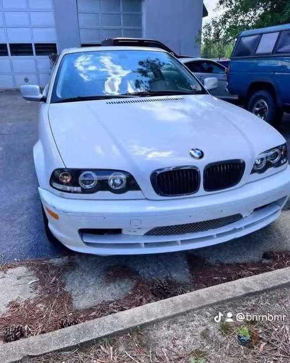 2001 BMW E46 330i & 330Ci - Image 2 of 3
