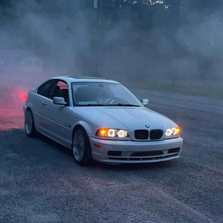 2001 BMW E46 330i & 330Ci - Image 3 of 3
