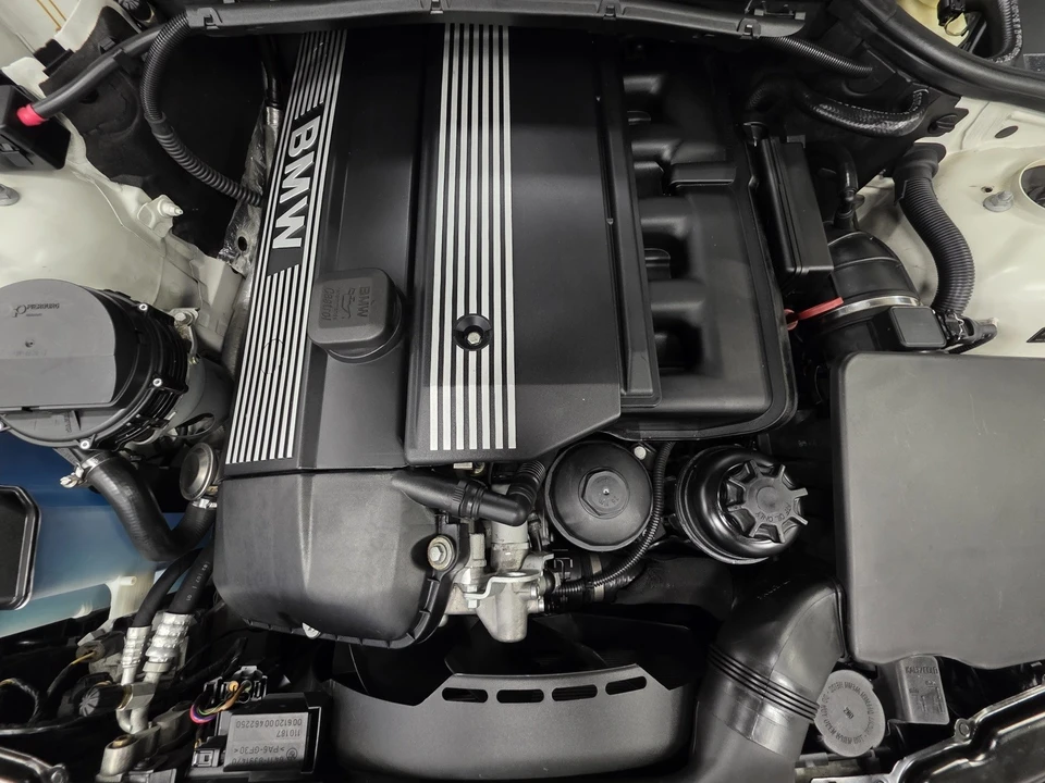 2001 BMW E46 330i & 330Ci - Image 3 of 12