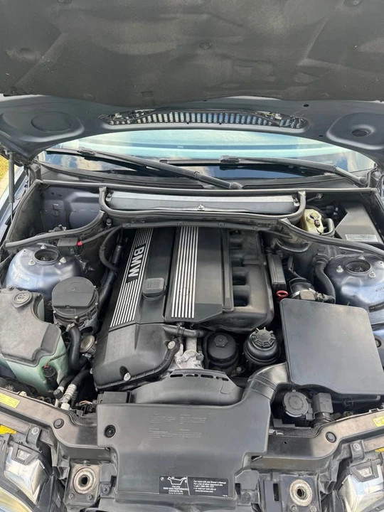 2001 BMW E46 330i & 330Ci - Image 15 of 16