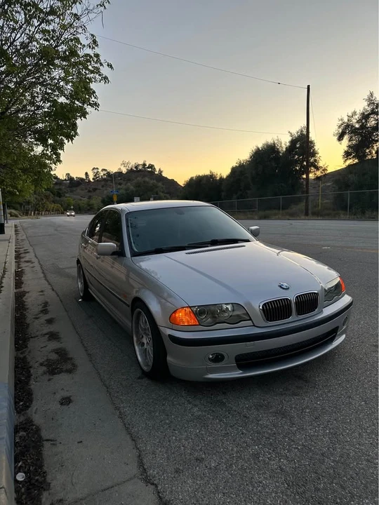 2001 BMW E46 330i & 330Ci - Image 2 of 14