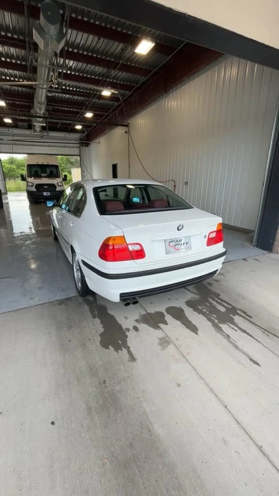 2001 BMW E46 330i & 330Ci - Image 8 of 20