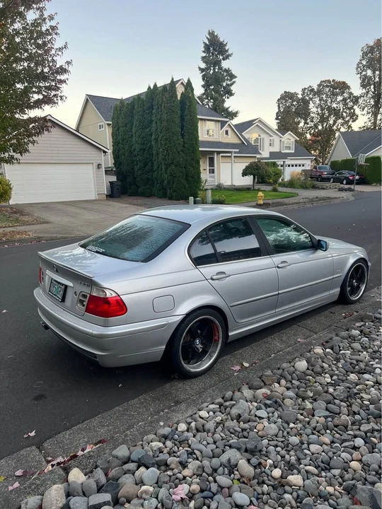 2001 BMW E46 330i & 330Ci - Image 3 of 14