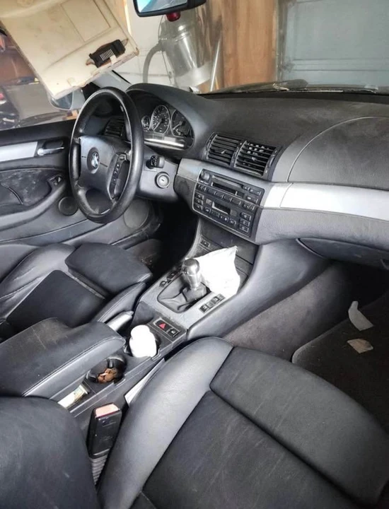 2001 BMW E46 330i & 330Ci - Image 4 of 9
