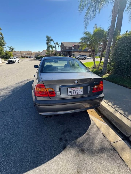 2001 BMW E46 330i & 330Ci - Image 2 of 10