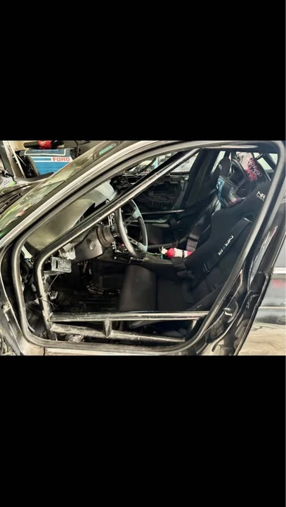 2001 BMW E46 330i & 330Ci - Image 2 of 6