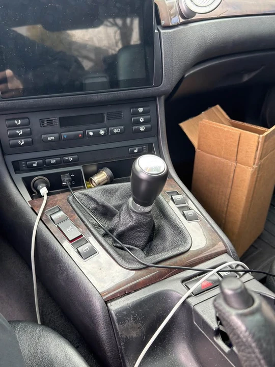 2001 BMW E46 330i & 330Ci - Image 11 of 12