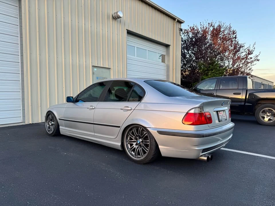 2001 BMW E46 330i & 330Ci - Image 2 of 8