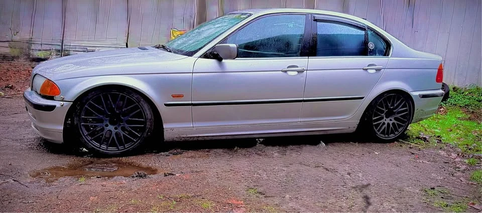 2001 BMW E46 330i & 330Ci - Image 4 of 6