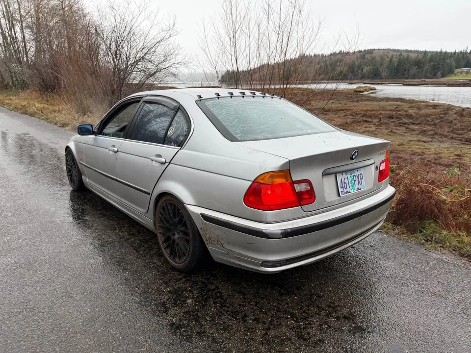 2001 BMW E46 330i & 330Ci - Image 2 of 6